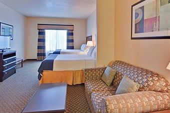 Hotel Holiday Inn Express Delano Highway 99