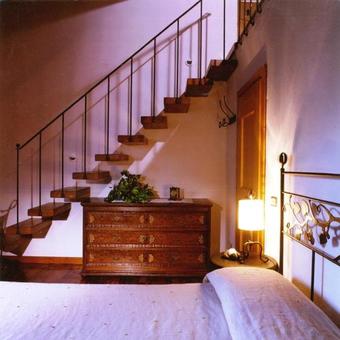 Castel Focognano Villa Sleeps 9 Pool Wifi