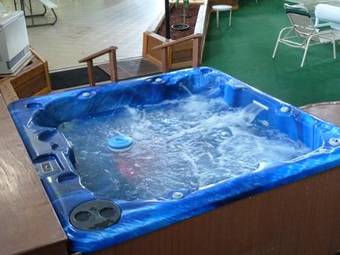 Hotel Katahdin Inn & Suites