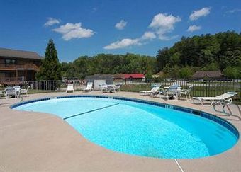 Hotel Quality Inn & Suites Mount Chalet