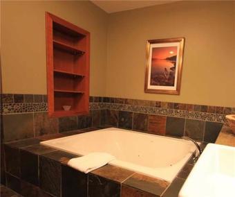 Hotel Pinnacle Ridge Chalets By Fernie Lodging Co