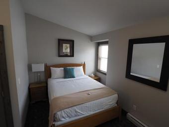 Apex Lodge - 2 Hotel Room