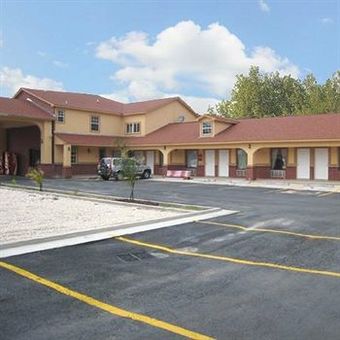 Motel Residents Suites Liberty