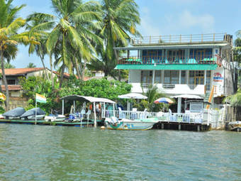 Bed & Breakfast Luthmin River View