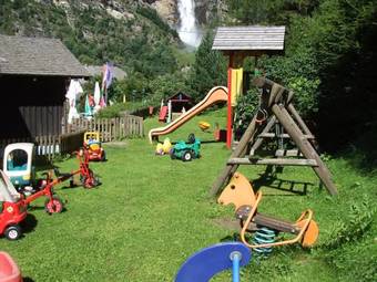 Hostal Familiengasthof Zirmhof