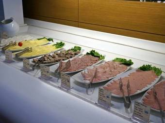 Alexander Beach Hotel & Spa