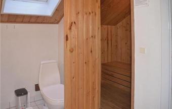 Holiday Home Fyrrelunden Oksb�l IX