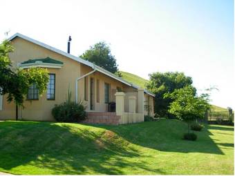 Thaba Tsweni Lodge & Safaris