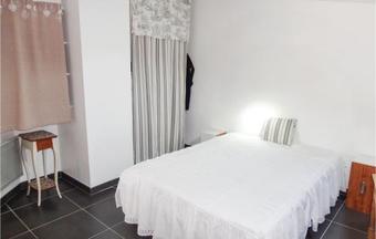 Two-bedroom Apartment In Sauvian