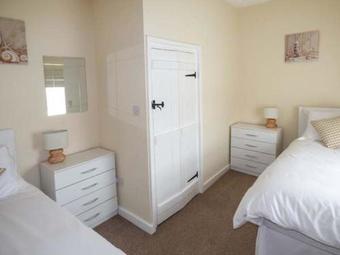 Ty Twt, Burry Port