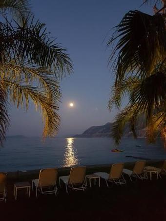 Bed & Breakfast Mouria Pension