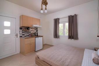 Hostal Votsalo Studios