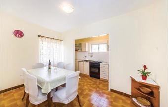 Holiday Home Novigrad 33