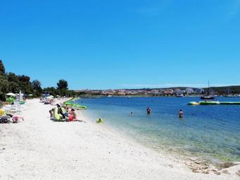 Apartment Haus Zwei Rosen (pul553)