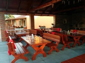 Bogl�rka Apartmanh�zak