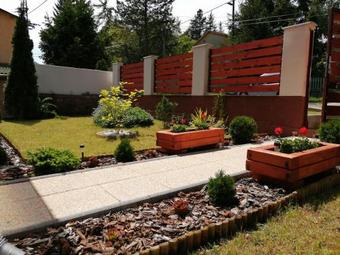 Hostal De�k Vend�gh�z