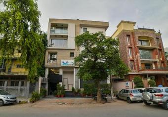 Hotel Mint Safdarjung Near Iit New Delhi