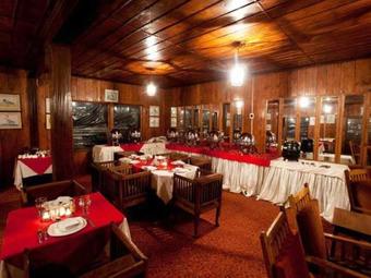 Lodge Nedous Hotel Gulmarg