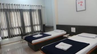 Lodge Hotel Royal Residency Executive