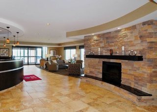 Hotel Comfort Suites