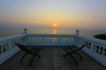 Hotel Yoho Monsoon Villa