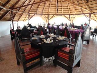 Lodge Manyara Wildlife Safari Camp