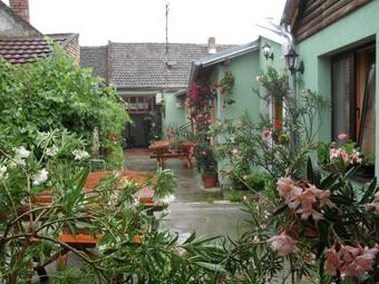 Hostal Rooms Olga