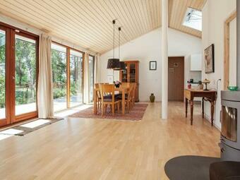 Three-bedroom Holiday Home In R�rvig 1