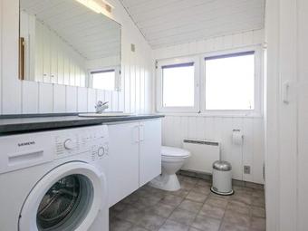 Four-bedroom Holiday Home In Ringk�bing 4