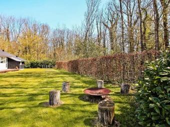 Three-bedroom Holiday Home In Fr�rup 1