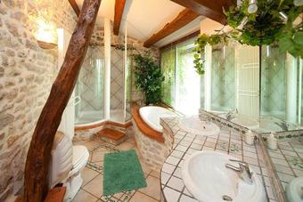 Castelnau-de-levis Villa Sleeps 6 Pool Wifi