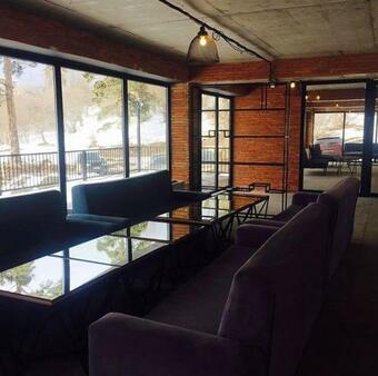 Mgzavrebi Aparthotel Under Mount Kokhta, Bakuriani