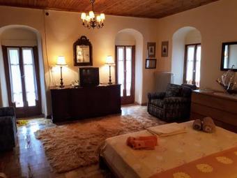 Villa Artemis And Apartments