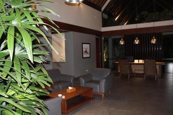 Hotel Lagoi Bay Villas