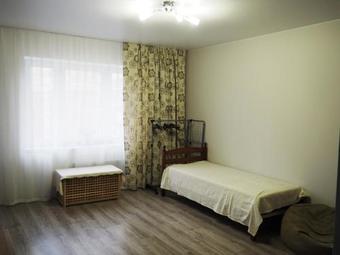 Apartments On Serebryanka 48