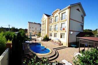 Hostal Valentin Guesthouse