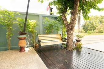 Aparthotel Oyo 732 Juthamas Hotel