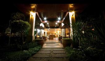 Hotel Petch Rim Tan Resort