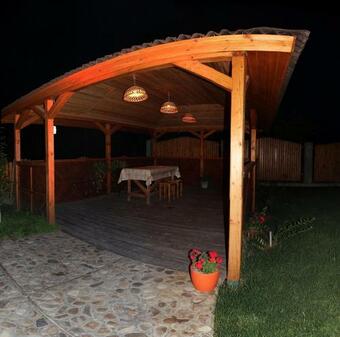 Agroturismo Pid Zelyonym Dakhom Country House