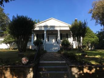 Bed & Breakfast Collina Plantation Inn