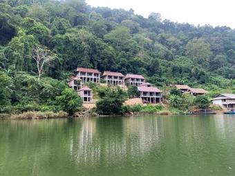 Hotel Ba Be Lakeside Bungalow