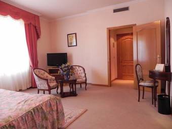 Hotel Toros De Guisando