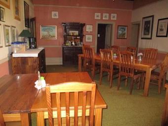 Hostal Van Rhyn Guest House