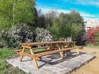 Stunning Holiday Home In Arfons With Swimming Pool