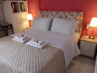 Room Near The Airport