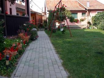 Hostal Lugas Szallas