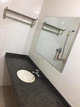 Hostal West City Guesthouse