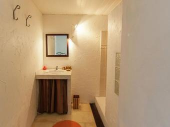 Peaceful Villa In Calamane With Private Swimming Pool