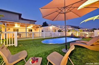 Lodge Paradise Resort