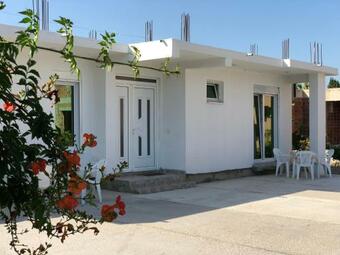 Hostal As Apartments